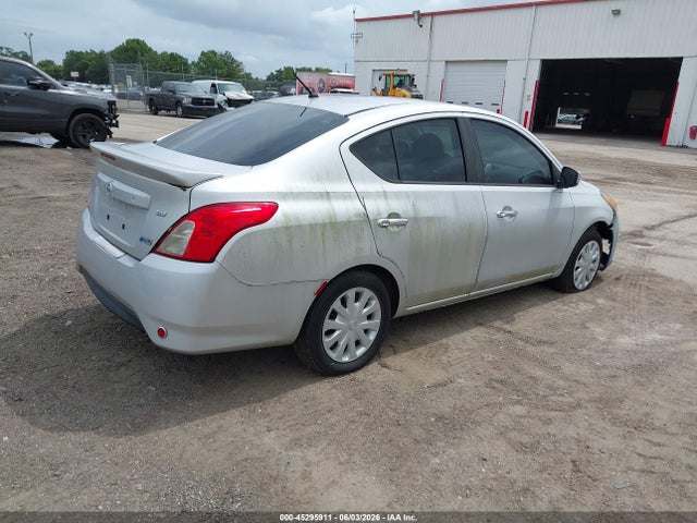 Nissan Versa 1.6 Sv
