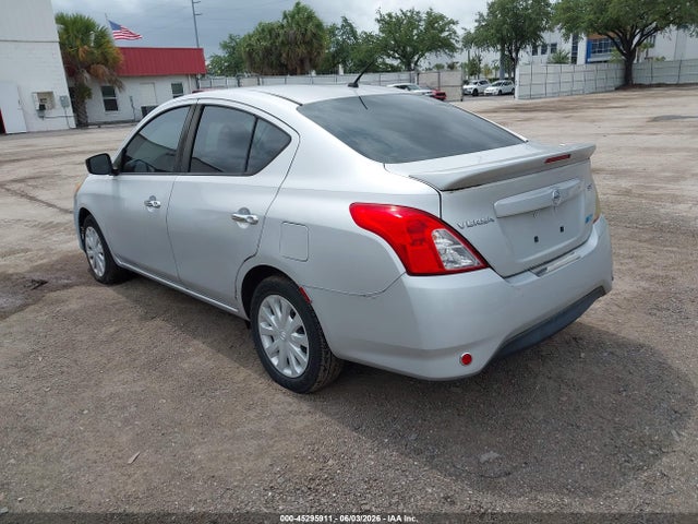 Nissan Versa 1.6 Sv