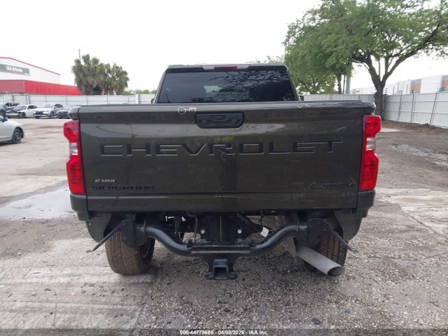 Chevrolet Silverado 2500 4wd  Standard Bed Custom