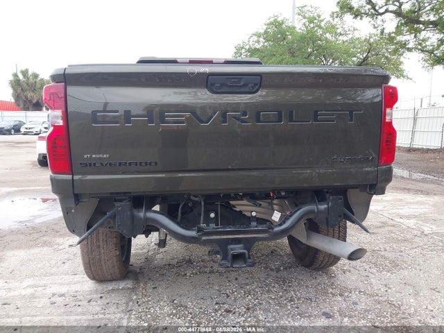 Chevrolet Silverado 2500 4wd  Standard Bed Custom