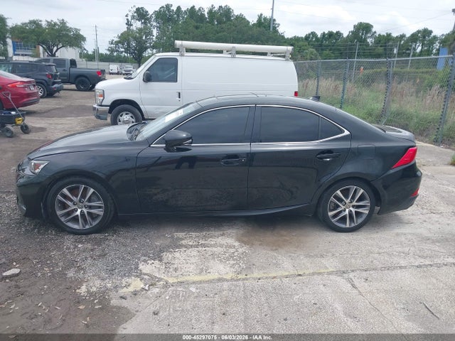 Lexus Is