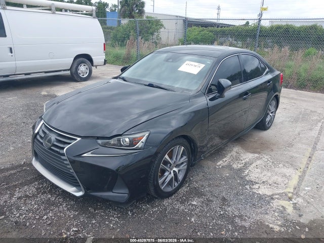 Lexus Is