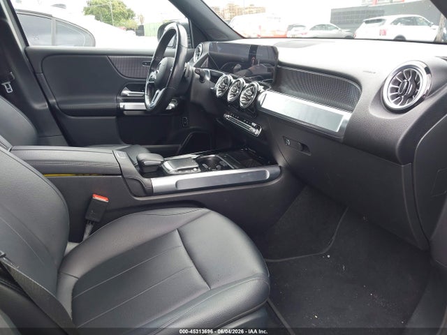Mercedes-Benz EQB 4matic