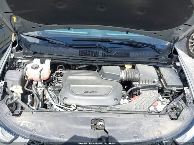 Chrysler Pacifica Select