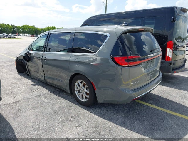 Chrysler Pacifica Select
