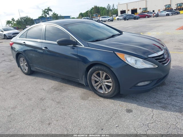 Salvage Hyundai SONATA Image