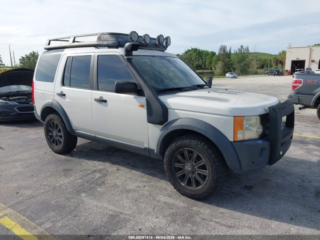 Salvage Land Rover LR3 Image