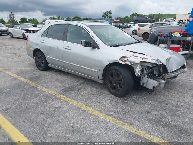 Salvage Honda Accord Image