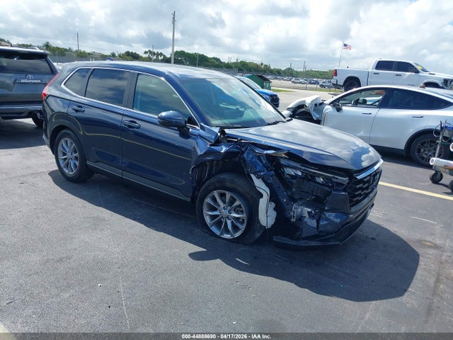 Salvage Honda CR-V Image