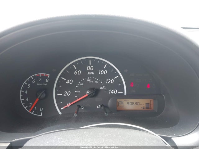 Nissan Versa 1.6 S+