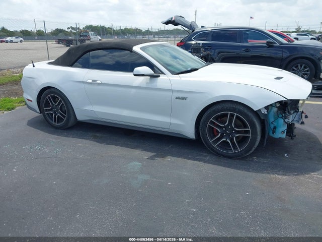 Salvage Ford Mustang Image