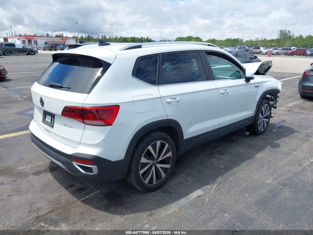 Volkswagen Taos 1.5t Se