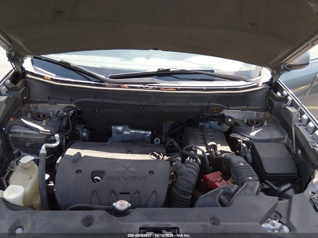 Mitsubishi Outlander Se