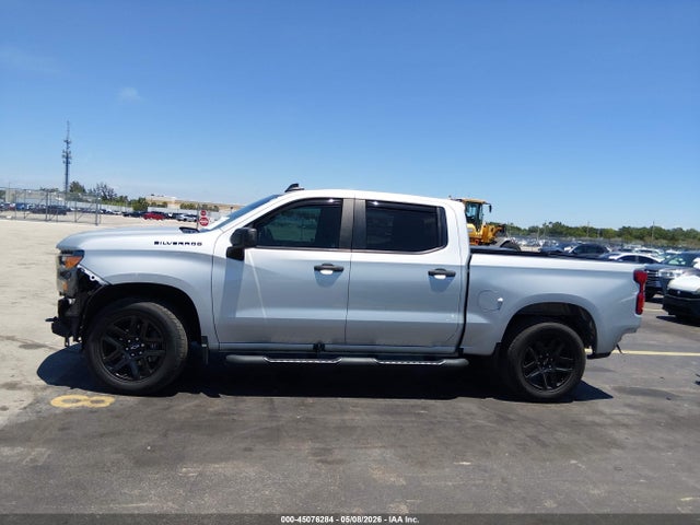 Chevrolet Silverado 1500 2wd  Short Bed Custom