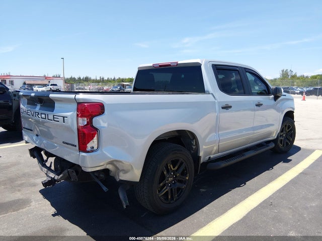 Chevrolet Silverado 1500 2wd  Short Bed Custom