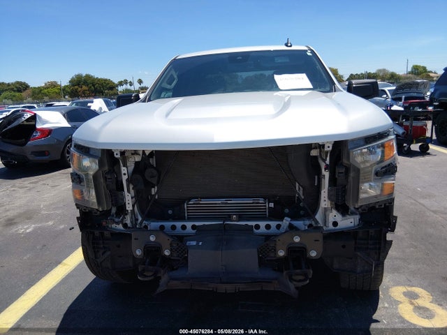 Chevrolet Silverado 1500 2wd  Short Bed Custom
