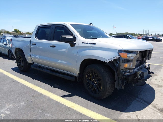 Salvage Chevrolet Silverado 1500 Image