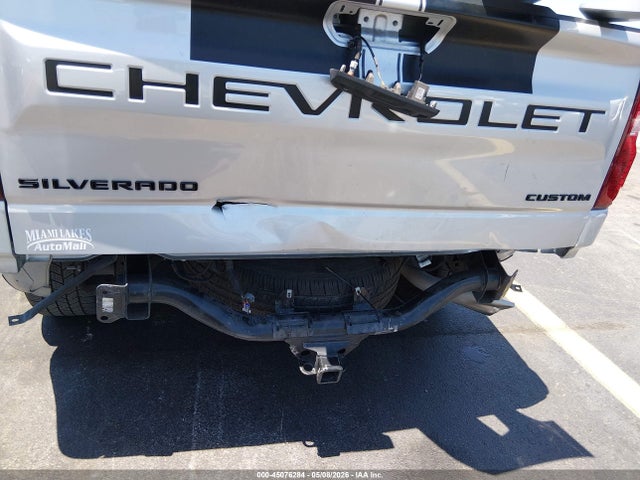 Chevrolet Silverado 1500 2wd  Short Bed Custom