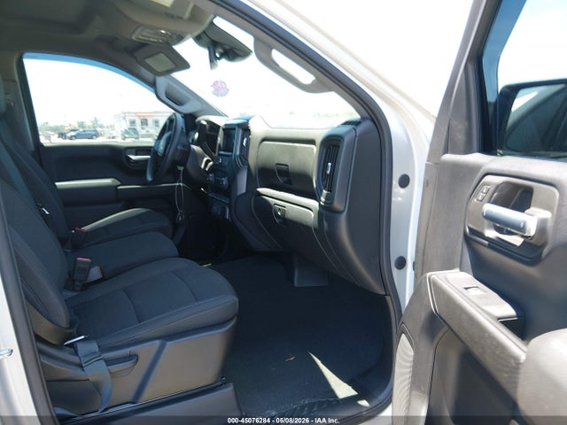 Chevrolet Silverado 1500 2wd  Short Bed Custom