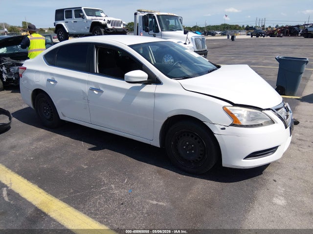 Salvage Nissan Sentra Image