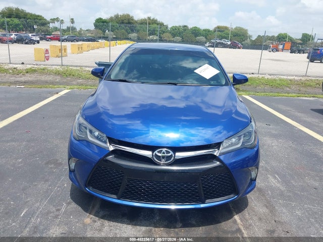 Toyota Camry Se