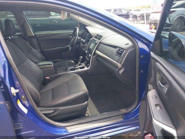 Toyota Camry Se
