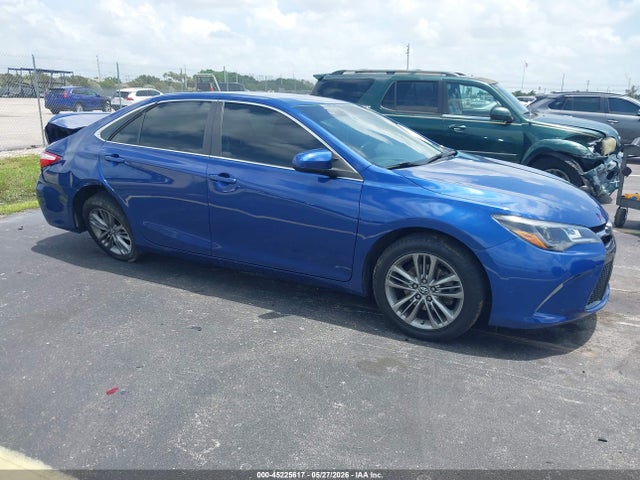 Salvage Toyota Camry Image