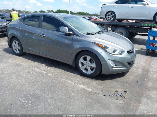 Salvage Hyundai ELANTRA Image