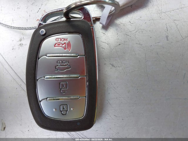 Hyundai ELANTRA Value Edition