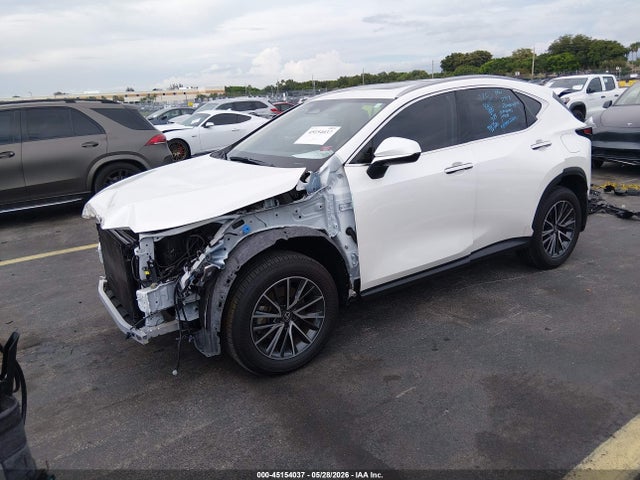Lexus NX Premium