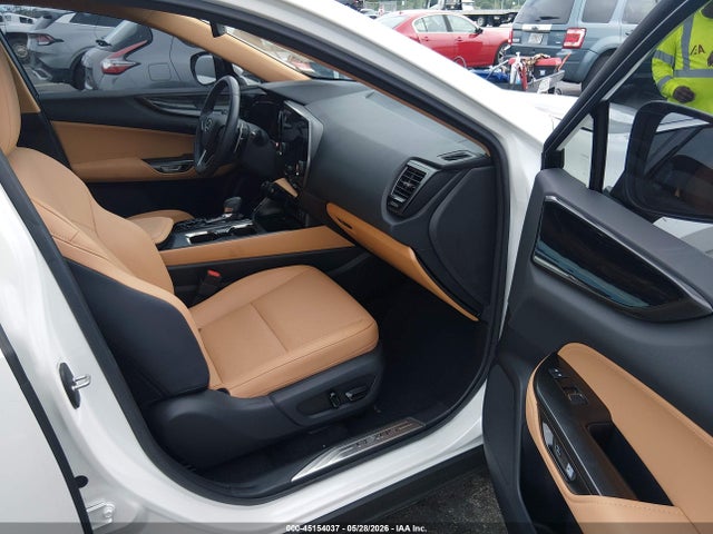 Lexus NX Premium