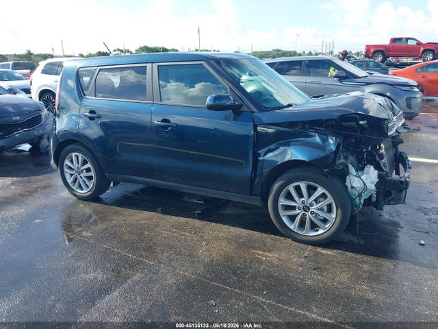 Salvage Kia Soul Image