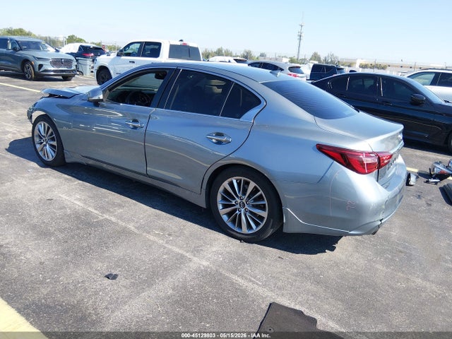 INFINITI Q50 3.0t Luxe