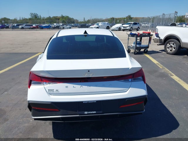 Hyundai ELANTRA Se