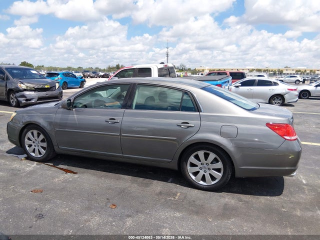 Toyota Avalon Xls