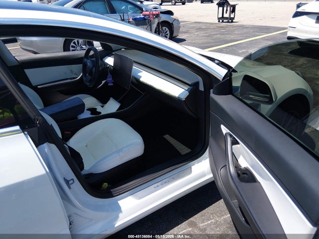 Tesla Model 3 Long Range Dual Motor All-wheel Drive