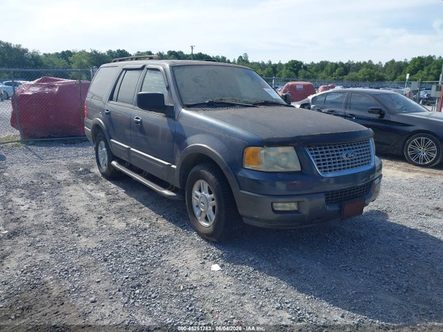Salvage Ford Expedition Image
