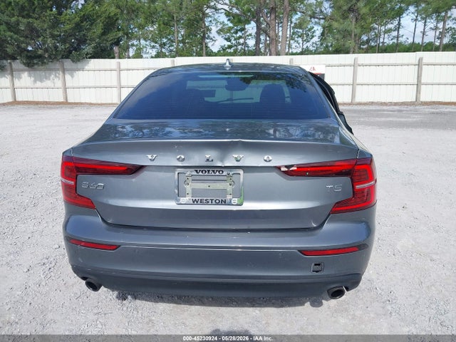 Volvo S60 T5 Momentum