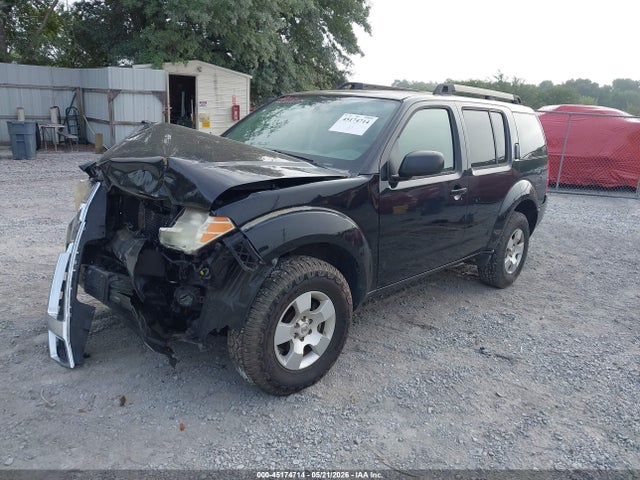 Nissan Pathfinder S