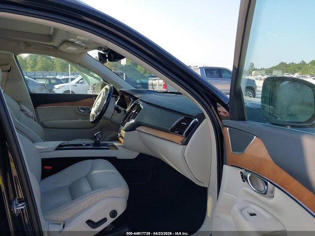 Volvo XC90 T5 Momentum 7 Passenger