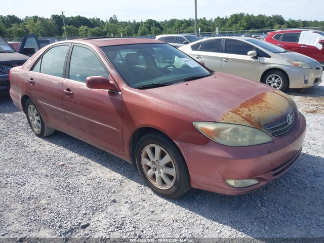 Salvage Toyota Camry Image