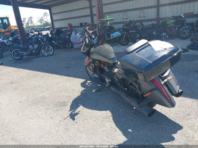 Victory Motorcycles Cross Country