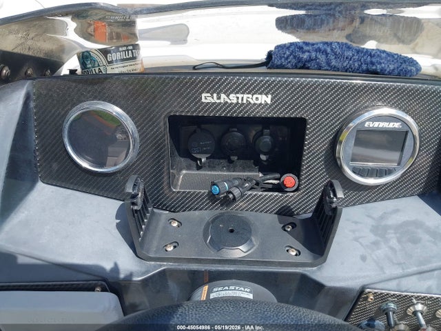 Glastron 22
