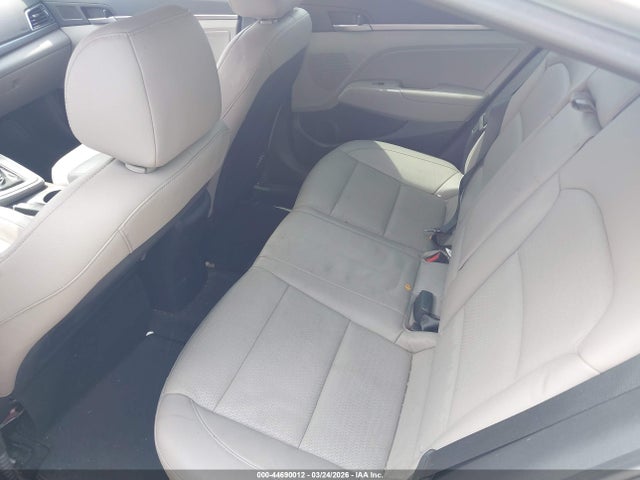 Hyundai ELANTRA Limited