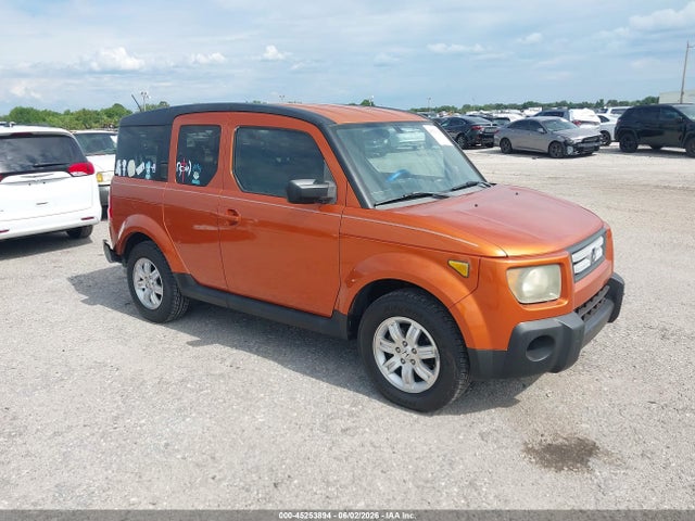 Salvage Honda Element Image