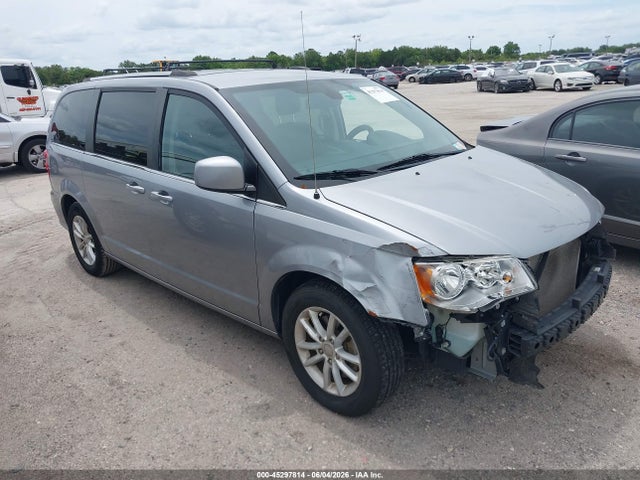 Salvage Dodge Grand Caravan Image