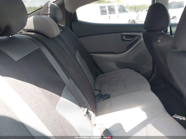 Hyundai ELANTRA Se