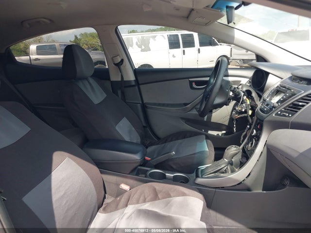 Hyundai ELANTRA Se