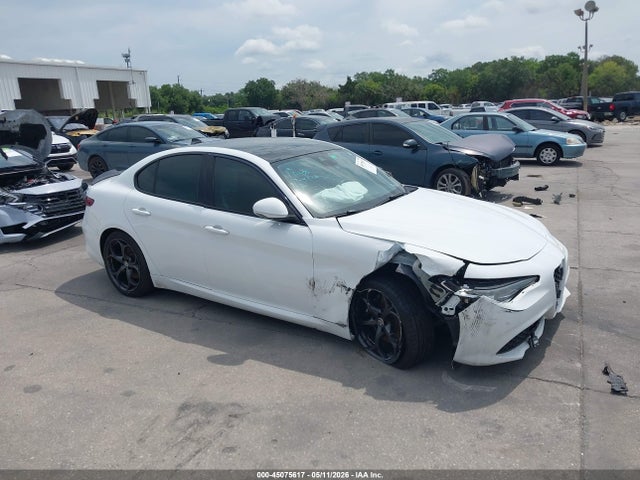 Salvage Alfa Romeo Giulia Image