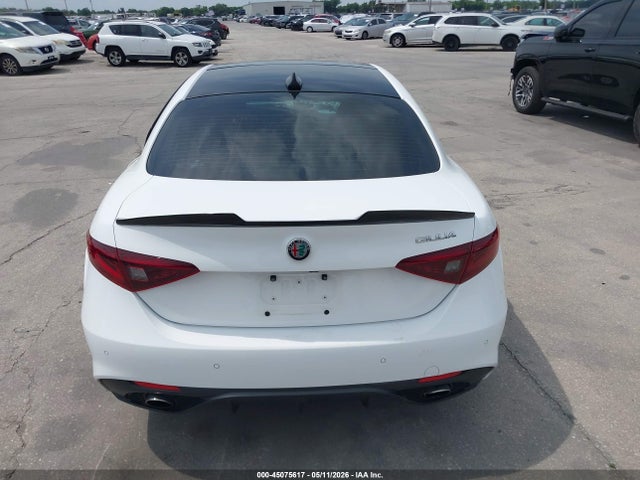 Alfa Romeo Giulia Ti Sport